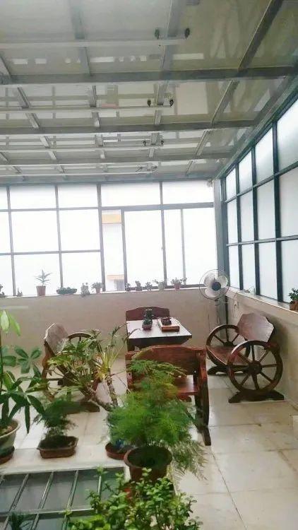 還在裝傳統(tǒng)陽光房？太傻了！如今大家都裝這個，美觀、環(huán)保還能賺錢！